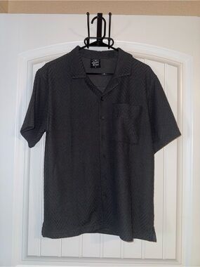 Original Deluxe Black Textured Short-Sleeve Button-Down Shirt